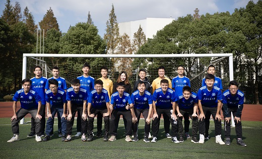 官方：诺里斯确认明年将使用1号作为自己的车号